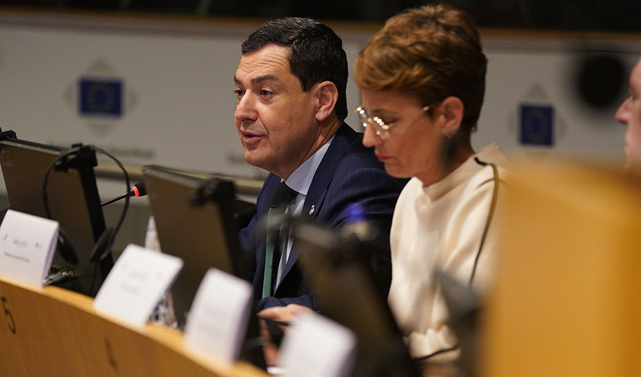 El presidente de la Junta, Juanma Moreno, durante su intervención en el Pleno del Parlamento Europeo.