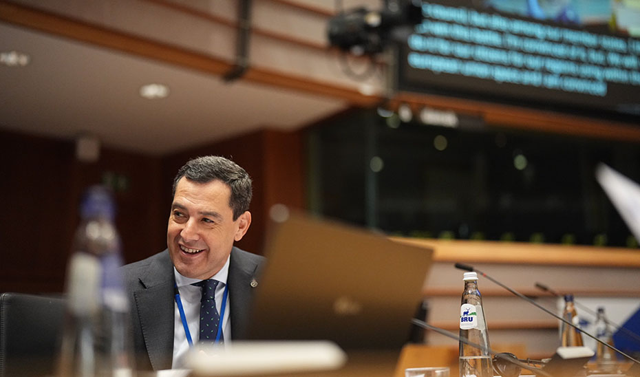 Un momento de la intervención de Juanma Moreno ante el Comité de las Regiones europeas.