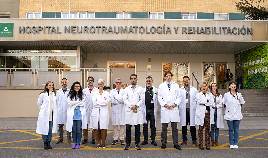 Equipo de profesionales que abordan la epilepsia refractaria en el Hospital Virgen de las Nieves.