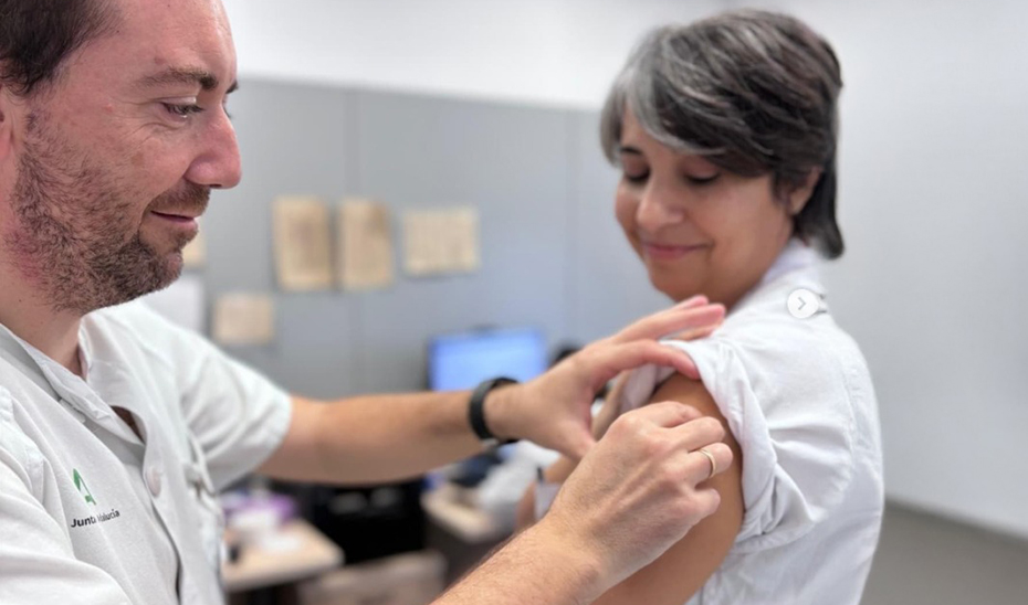 Imagen del artículo Salud promueve la vacunación frente al sarampión de sus profesionales para evitar que se contagien