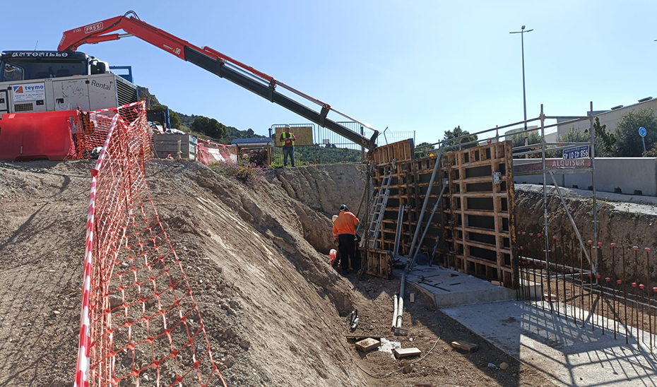 Obras del primer tramo de la carretera de acceso a la Alpujarra.