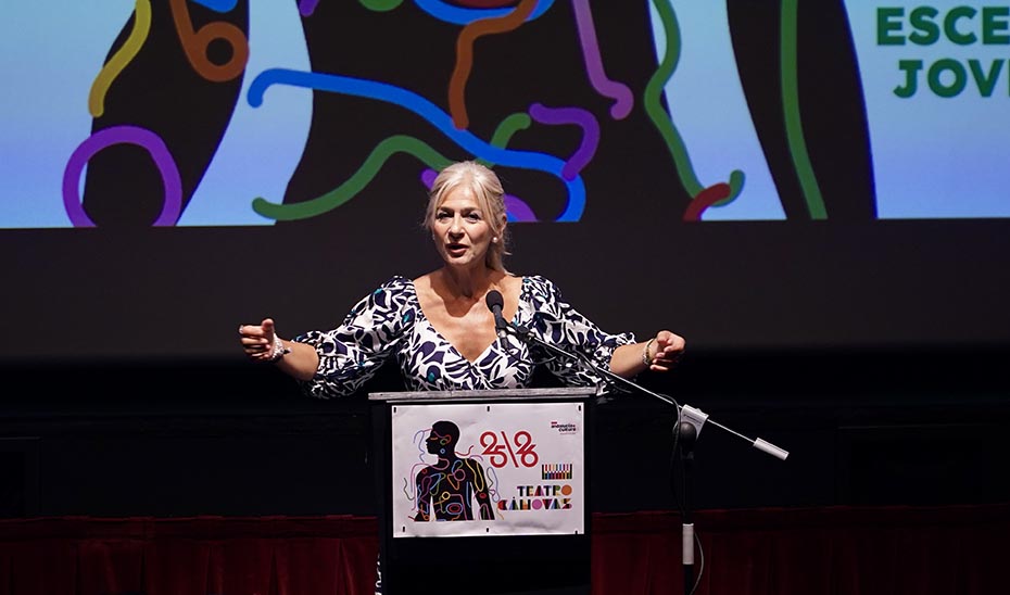 
			      La consejera de Cultura y Deporte, Patricia del Pozo, durante la presentación de la nueva temporada del Teatro Cánovas de Málaga.			    
			  