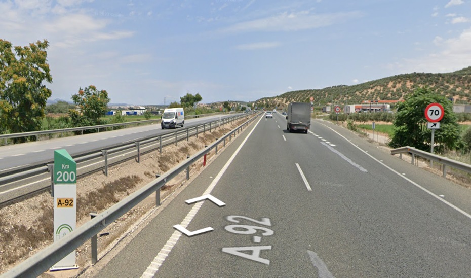 Muere un hombre tras el vuelco de su vehículo en Huétor-Tájar (Granada)