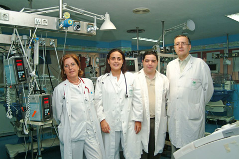 Profesionales de los servicios de Pediatría y de Obstetricia y Ginecología 