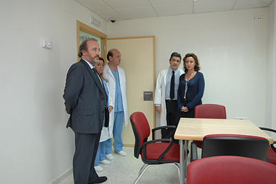 Visita de la delegada de Salud a la nueva Unidad de Hospitalización de Agudos de Salud Mental del Reina Sofía