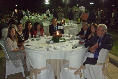 Profesionales del hospital y la Delegación de Salud durante la cena. 