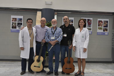 La Dirección del hospital recibe a los músicos