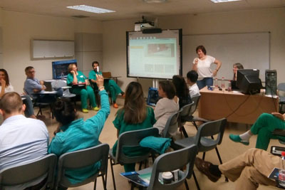 Profesionales del hospital participan en el curso