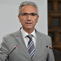 Miguel Ángel Vázquez, portavoz del Gobierno de la Junta, durante la comparecencia ante los medios.