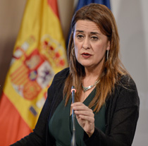 Sonia Gaya , Consejera de Educación