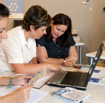 La alfabetización digital es uno de los principales objetivos de Guadalinfo