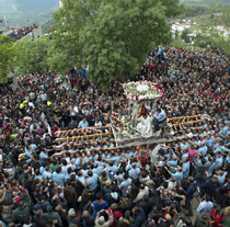 La romería de la Virgen de la Cabeza constituye uno de los principales motivos de afluencia de visitantes al Parque Natural de Andújar.