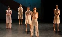 Danza: Vertebración X. PAD en la Sala Manuel García del Teatro de la Maestranza