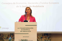 Carolina España destaca la apuesta de la Junta por la creación de una Estrategia de Semiconductores y un Clúster Andaluz de Microelectrónica