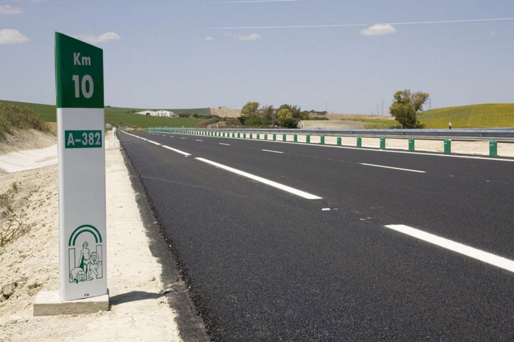 La Autovía A382 de Jerez a Arcos de la Frontera.