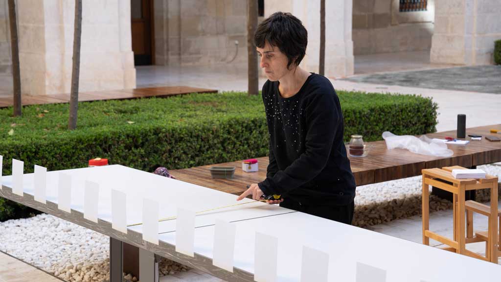 Performance art de la artista Isabel León
