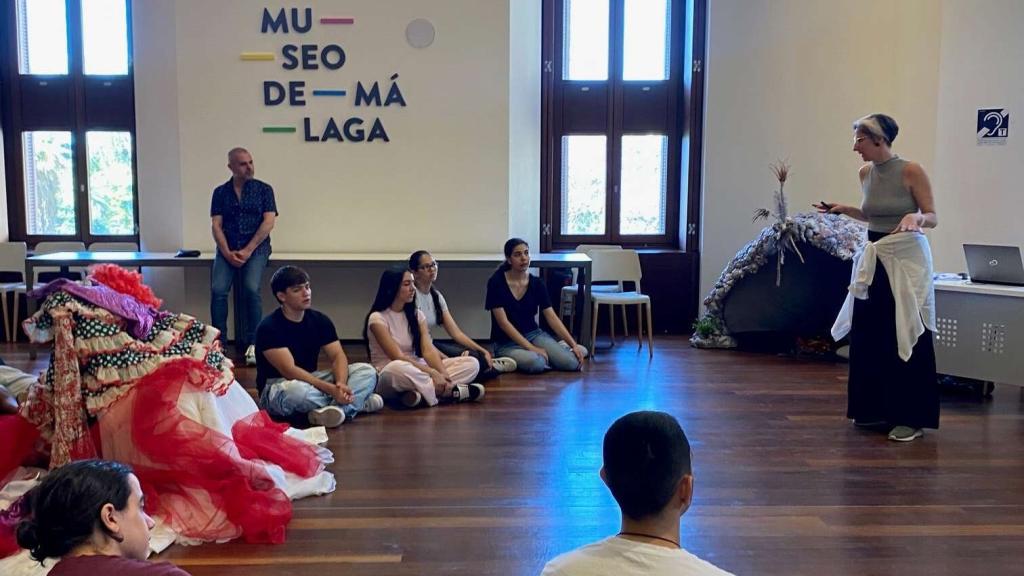 Taller 'Cómo llegar a la carne. Descubrirnos como ritual escénico'. María Fernández. Museo de Málaga