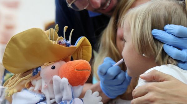 Imagen de la campaña de vacunación infantil para la gripe 2025/26