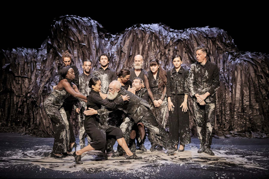 La compañía Baro d’evel inaugura la temporada escénica del Teatro Central con todas las entradas agotadas para ‘Qui som?’ ‘Qui som?’ de la compañía Baro d´evel