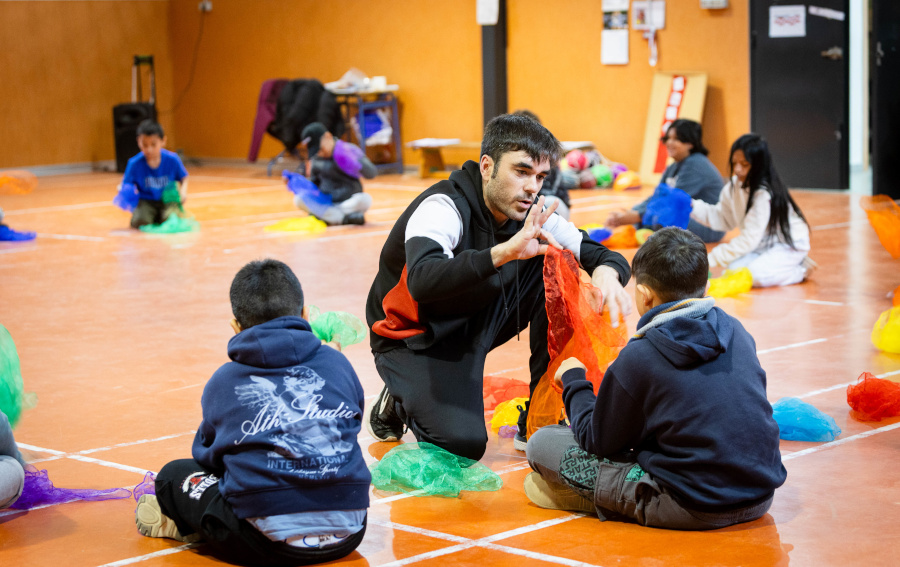 El Programa Andaluz de Arte y Educación acerca el circo a las aulas como herramienta pedagógica en el CEIP San José Obrero proyecto ‘Circápolis: Circo en el Aula’